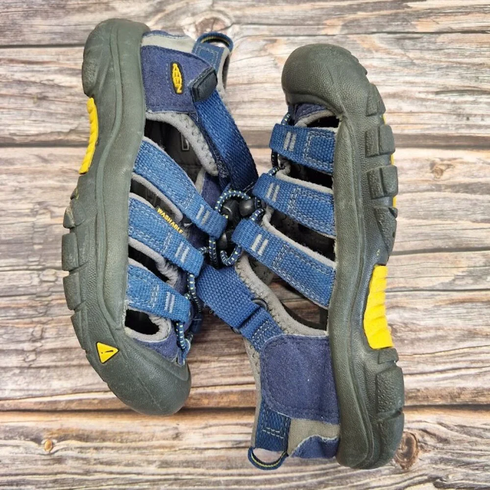 Little Kids' Chaco Newport H2 Navy Blue and Charcoal Grey‎ Size 12